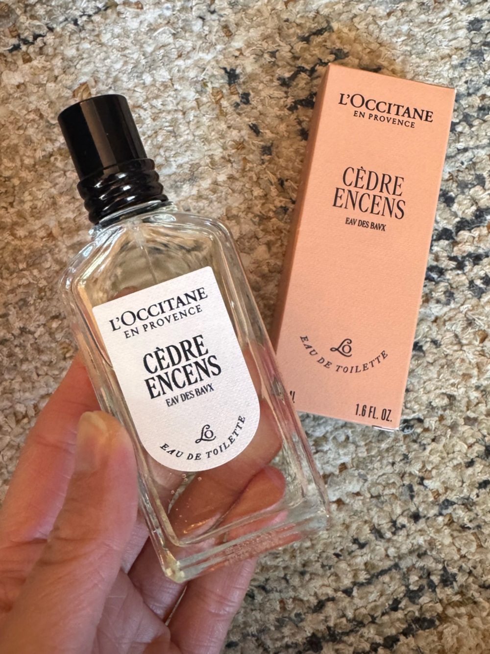 L'OCCITANE Cèdre Encens Eau de Toilette - Clear, Black & Peach